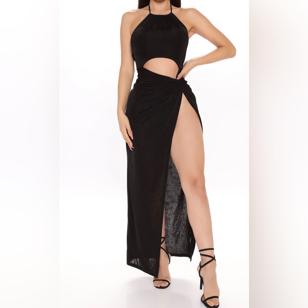 NWT!! Fashion Nova black high cut maxi dress size Medium